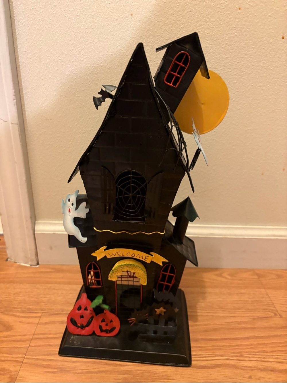 Halloween Haunted House - Black